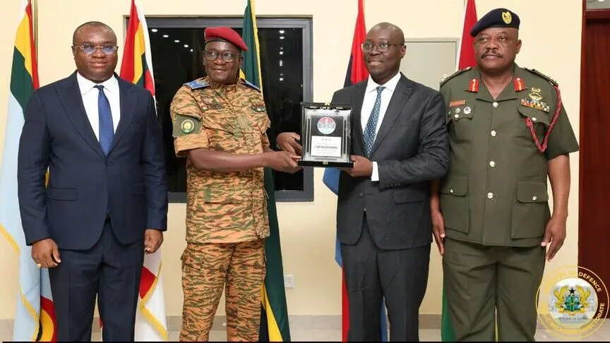 Burkina-Ghana : un accord de défense qui confirme le réchauffement diplomatique avec Accra